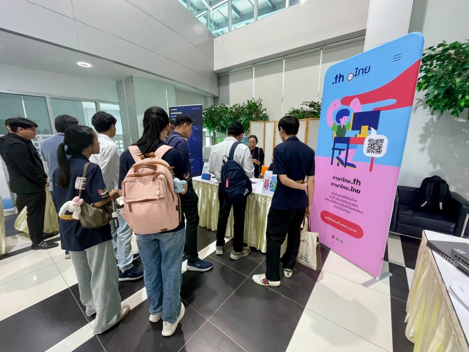 THNIC ออกบูธงาน AI Solutions